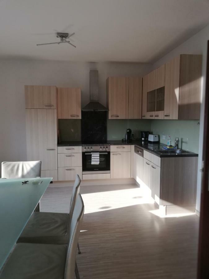 Modernes 2-Zimmer-Apartment Nahe Graz กราทคอร์น ภายนอก รูปภาพ